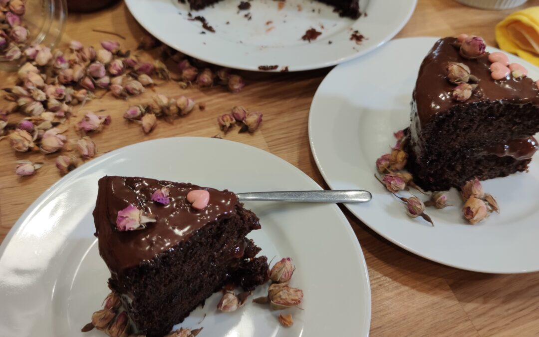 foto de pastel de chocolate vegano estilo Sacher