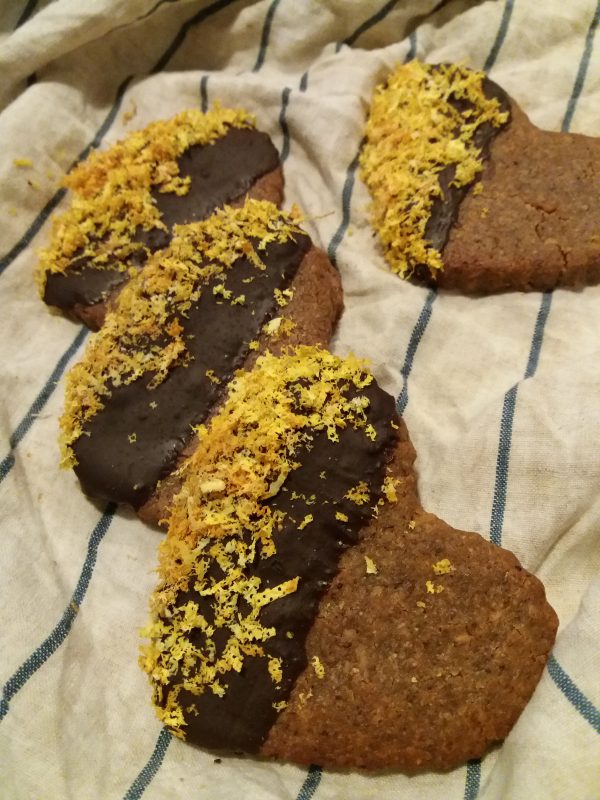 Galleta crujiente con chocolate y naranja vegan chef